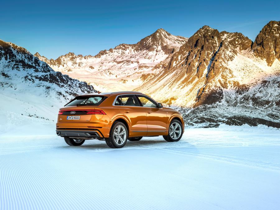  Audi Q8 50 TDI Quattro S-Line 2018 года  (WW) (фото 63 из 63)